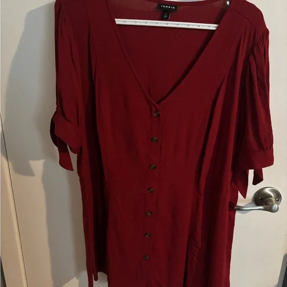 Torrid Deep Red Button-Down Shirt - Picture 1 of 1